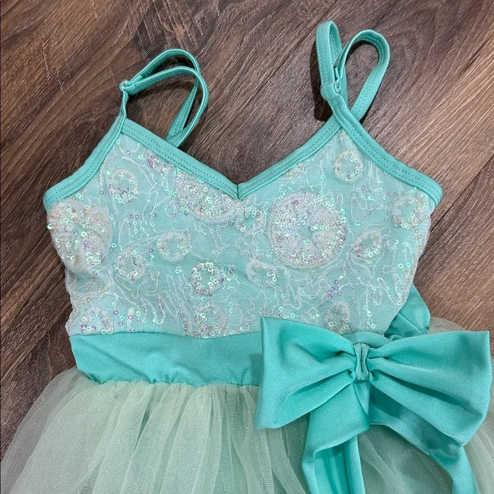 La Petite Ballerina costume size SC beautiful turquoise & green sequined w/bow